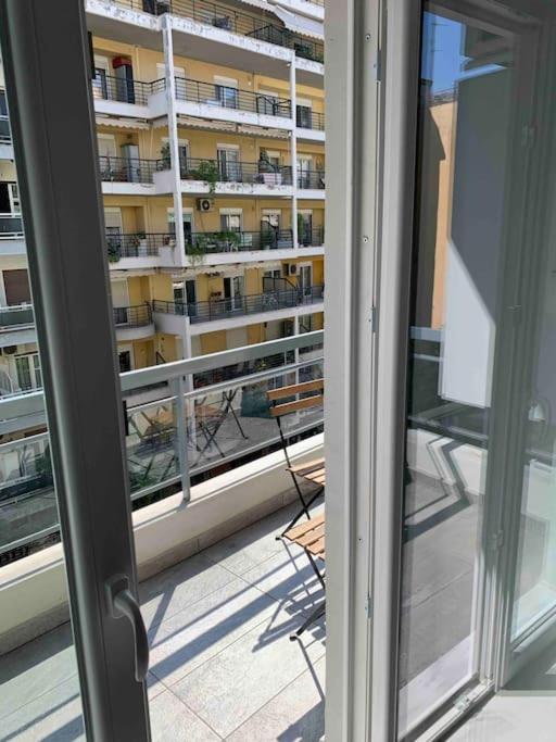 Lux , 3 Full Extra , Center Thessaloniki