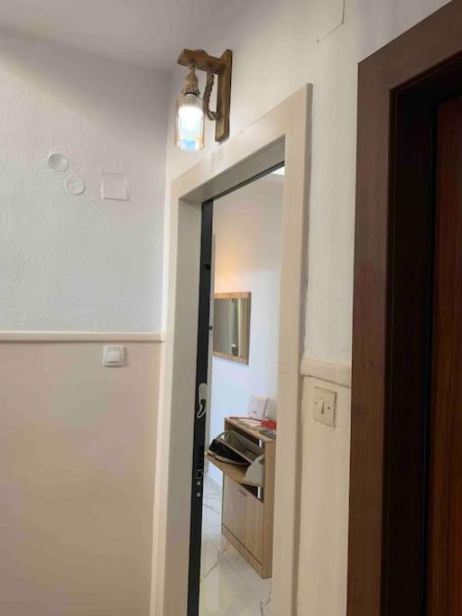 Lux , 3 Full Extra , Center Apartment *